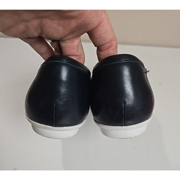 Clarks Collection Gracelin Lea Black Perforated Slip On Ballet Flats Womens SZ 7 - Picture 4 of 10